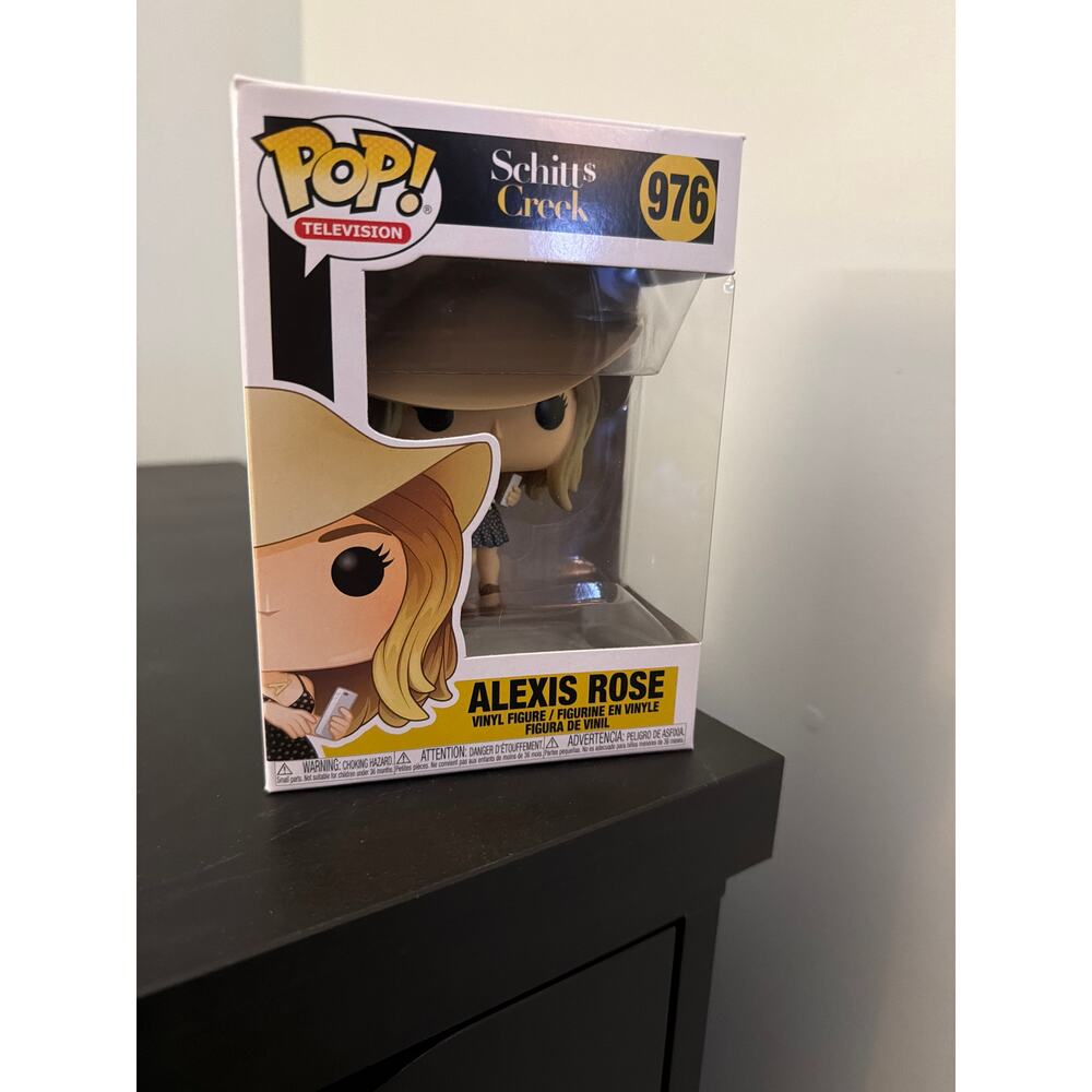 Alexis Rose #976 (Schitt's Creek)